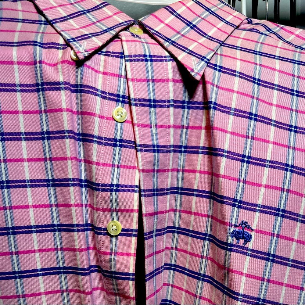 Men’s No-Iron Button Down!